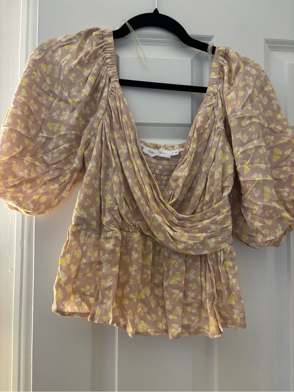 Smocked V-Neck Floral Peasant Top in Blush Yellow